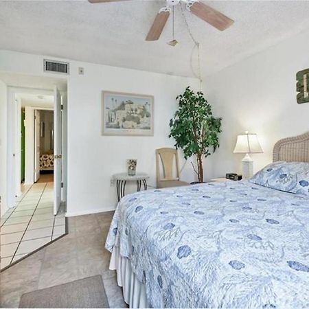 Апартаменти Siesta Key Escape Ground Floor Steps To Heated Pool And Free Trolley Екстер'єр фото