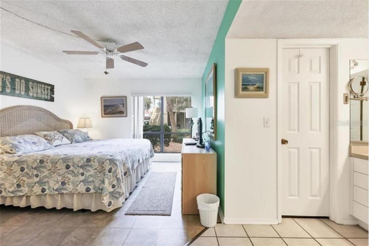 Апартаменти Siesta Key Escape Ground Floor Steps To Heated Pool And Free Trolley Екстер'єр фото