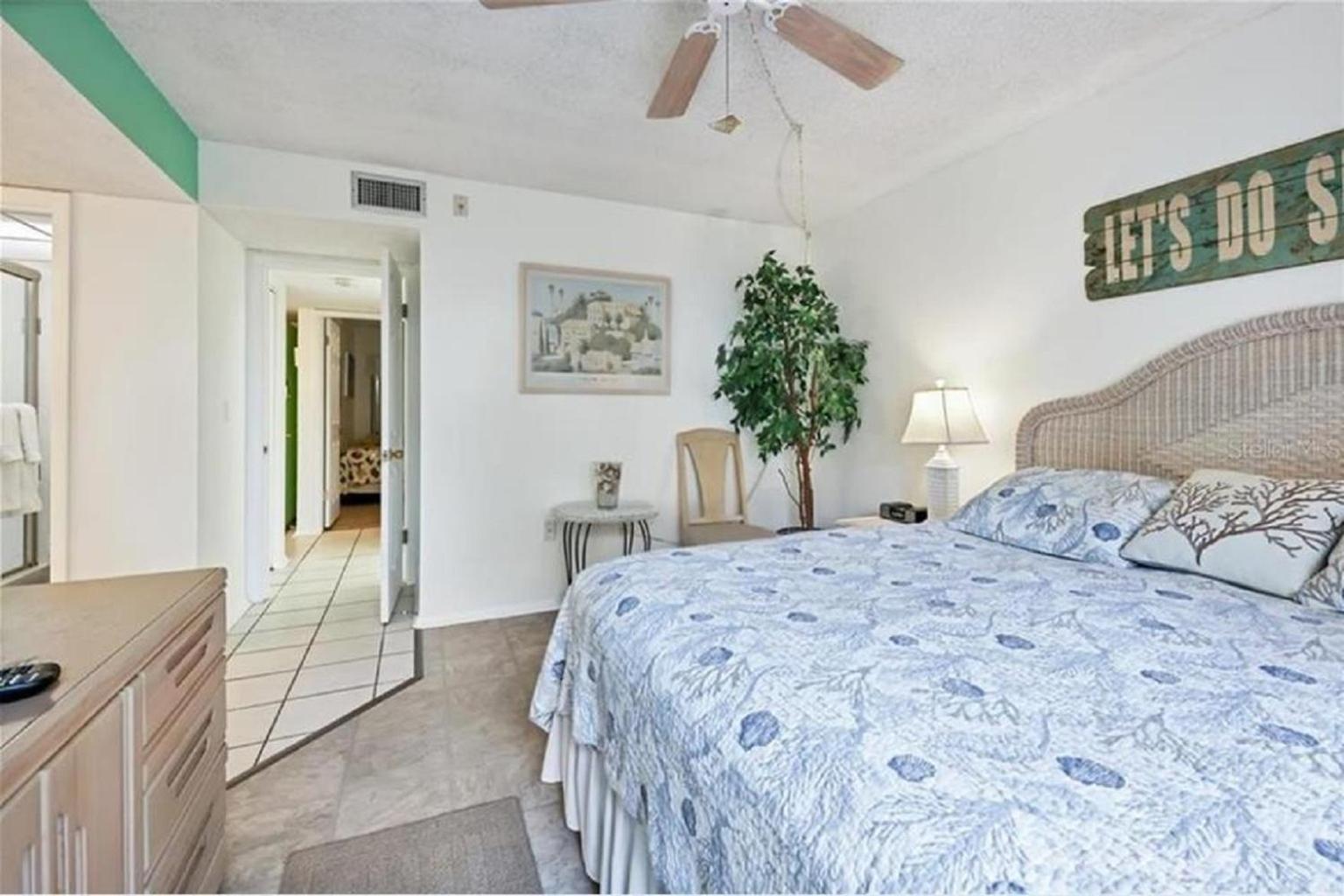 Апартаменти Siesta Key Escape Ground Floor Steps To Heated Pool And Free Trolley Екстер'єр фото